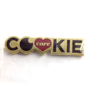 DoubleTree By Hilton Cookie Care Campaign Hotel Gold Tone Enamel Pin Red Heart